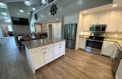 Mentone House | Brushy Creek Lodge - Riverfront, Hot Tub, Fire Pit