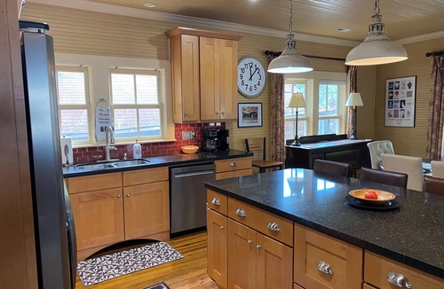 Chimney Rock House | BUBBA'S BIG HOUSE ask about pricing specials for groups of 4 or less!