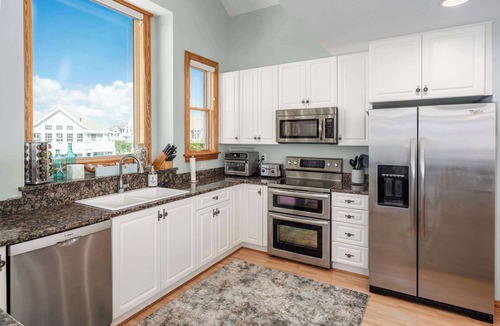 Buck Island House | Buck Island Corolla Walk to Beach, Heated Pool/Spa