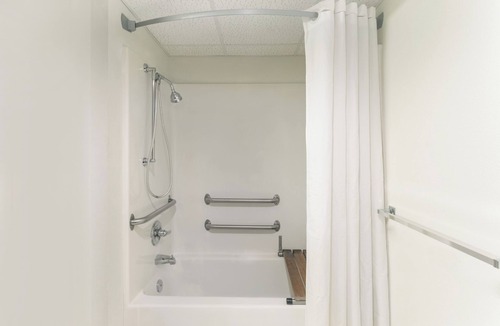De Witt Hotel | Budget Inn and Suites