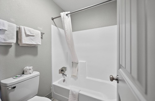 Muskogee Hotel | Budget Inn Muskogee