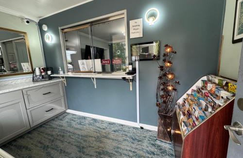 Thornhill Hotel | Budget Inn Orange