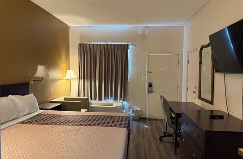 Augusta Hotel | Budgetel Inn & Suites