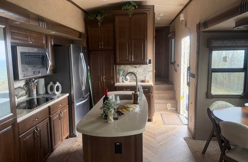 Winchester RV Rental | Buena Vista