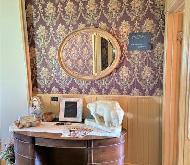 Hays Apartment | Buffalo Haus - Schlyer Place