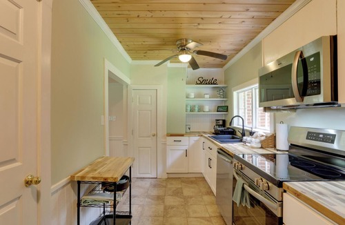 West Jefferson House | 'Buffalo House' Blue Ridge Escape Near Town!