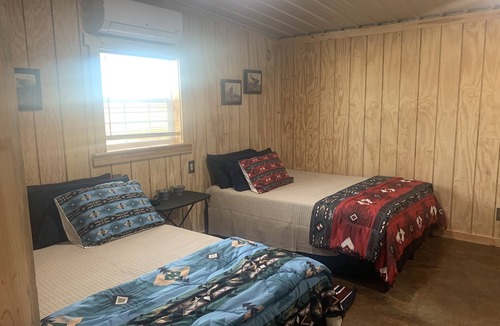 Blackwell House | BunkHouse, hunters home away from home
