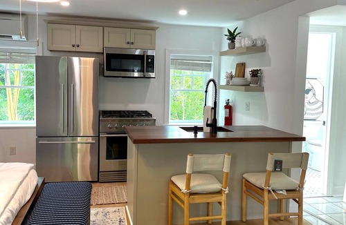 Cape May Hotel | Buttonwood Boutique Hotel Cottage A, Beach & Town