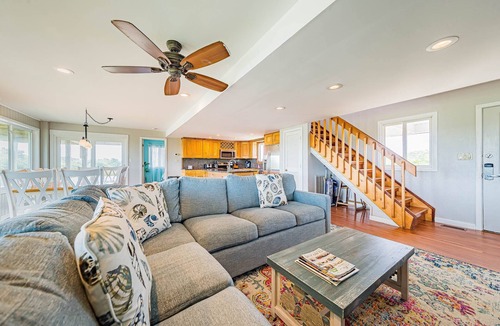 Carova Beach House | C9037 Sandy Cheeks. 4X4 Area, Canalfront, Private Pool, Hot Tub!
