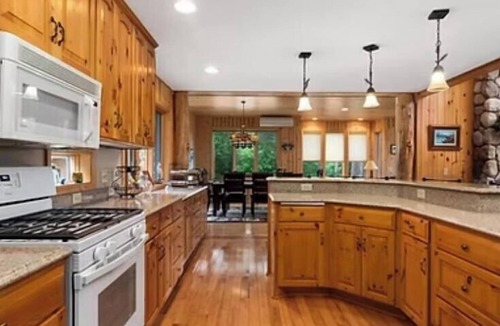 Pine River Cabin | Cabin 15 at Heath's Resort