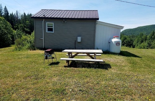 Stewartstown Cabin | Cabin for Couples, Perfect for a Romantic Getaway in New Hampshire