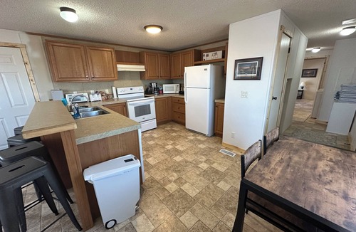 Pierre Cabin | Cabin+Garage Lake Oahe/Spring Creek/Cow Creek, Pierre SD