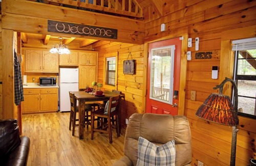 Mentone Cabin | Cabin in the Woods | Trails, Fire Pit, BBQ