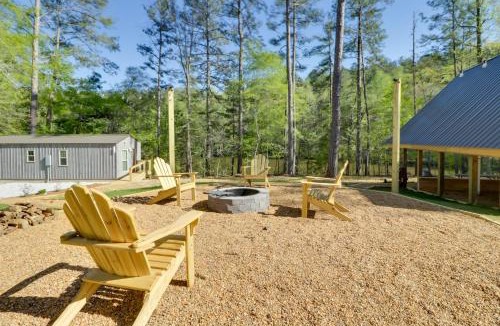Heflin Apartment | Cabin w/Lake Access Near Talladega Nat'l Forest