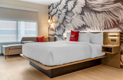 Rock Hill Hotel | Cambria Hotel Rock Hill - University Center