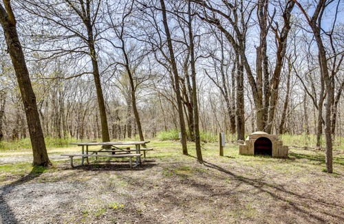 Mirabile Apartment | Cameron Nature Retreat: Hike, Bike & More!