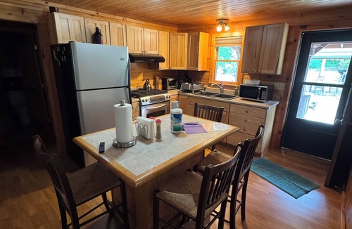 Nebo Cabin | Camp Hideaway Hemlock Haven Cabin @ Nebo, Lake James NC