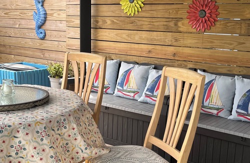 Lanoka Harbor House | Canal house in excellent location. Perfect for water lovers.