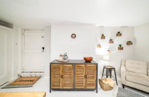 Diamond Hill Apartment | Candler Bottom Unit - Apartment, Walk To Shops and Dining