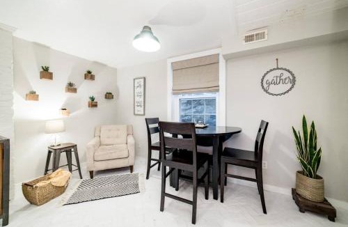 Diamond Hill Apartment | Candler Bottom Unit - Apartment, Walk To Shops and Dining