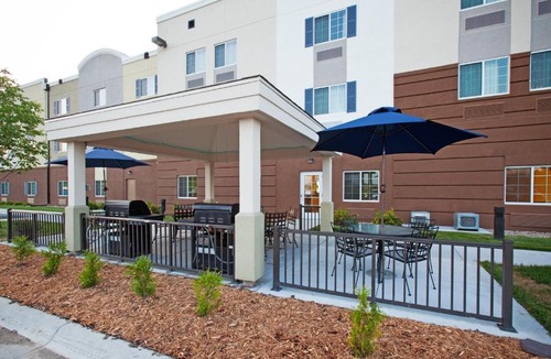 Bellevue Hotel | Candlewood Suites Bellevue by IHG