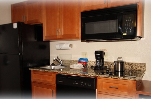 Fredericksburg Hotel | Candlewood Suites Fredericksburg by IHG