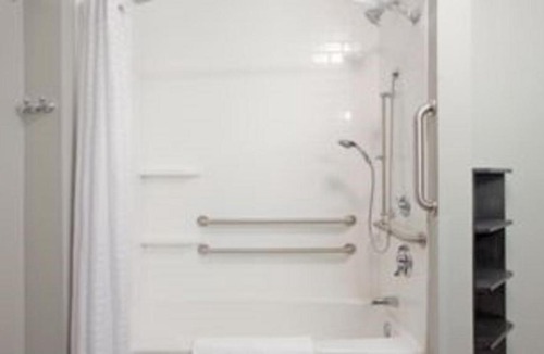 Grand Island Hotel | Candlewood Suites Grand Island by IHG