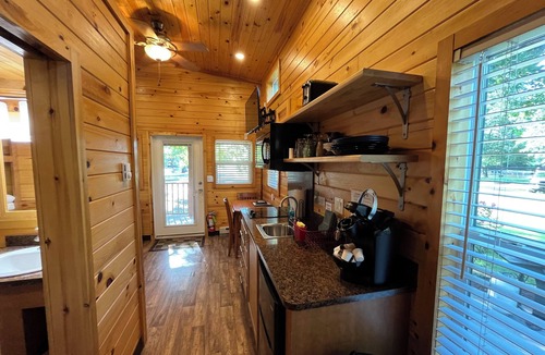 Sallisaw Cabin | Canterbury Cabin DK1