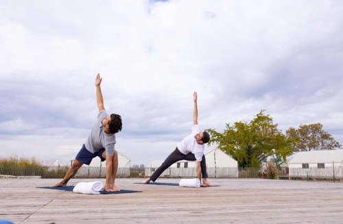 Manhattan Cabin | Canvas Retreats | Morning Yoga | City Escapes