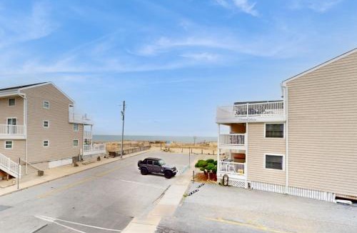 Midtown Ocean City Apartment | Canvasback 201