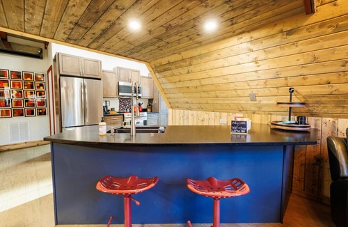 Fort Payne Cabin | Canyon A-Frame Cabin | Fire Pit, Sauna, Hiking