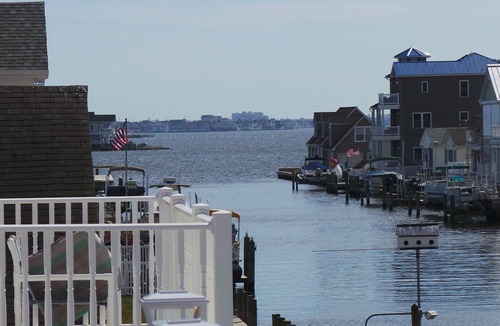 Selbyville House | CAPE GETAWAY - Waterfront Home with Private Dock 4BR - 3BA Sleeps 10