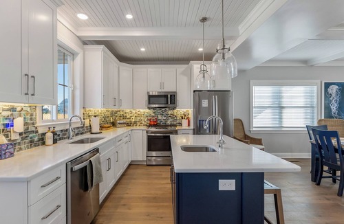 Admiral Estates House | Cape Haven-steps to Ocean, Pool, Elevator, 5B/4+BA