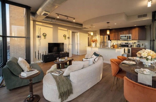 Shaw Apartment | Capital Metro Stay