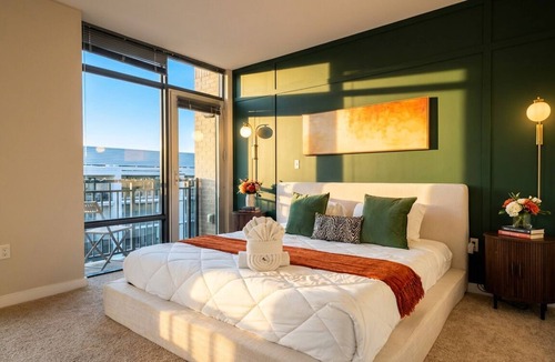 Shaw Apartment | Capital Metro Stay
