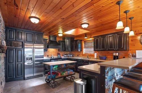 Arley House | Captain's Quarters - lakeside patio fire pit