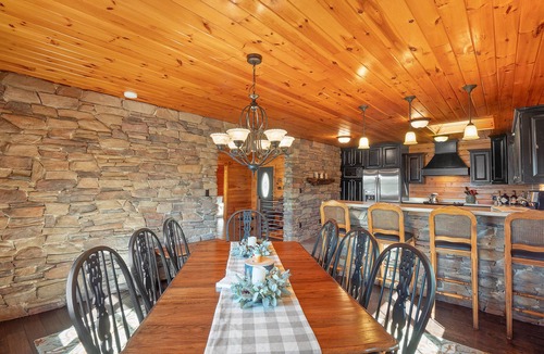 Arley House | Captain's Quarters - lakeside patio fire pit