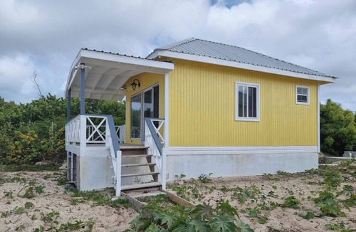 Codrington Cottage | Captivating 1-Bed Cottage in Codrington