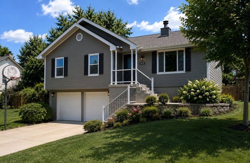 Lee's Summit House | Carousel Lees Summit