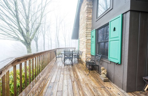 Beech Mountain House | Carpe Diem Retreat: Cozy Mountain Getaway