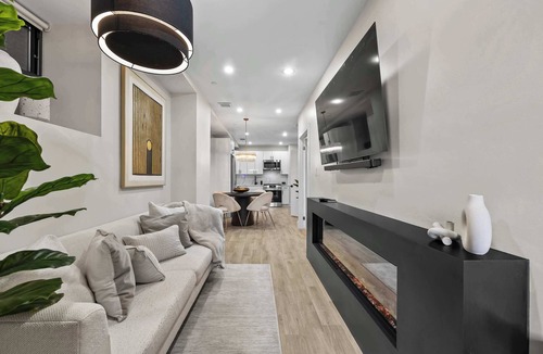 Crown Heights Condo | Carroll Court I by Rove Travel | Apartment w/Terrace