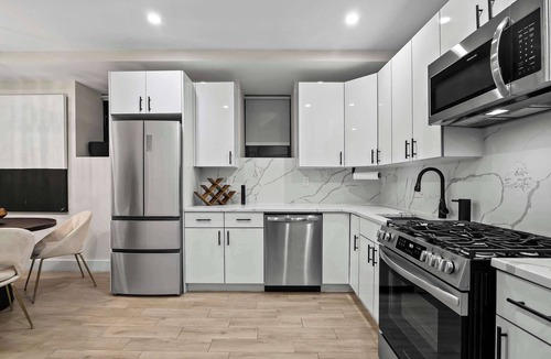Crown Heights Condo | Carroll Court I by Rove Travel | Apartment w/Terrace