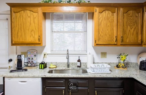 Decatur House | CasaOasis Elegance Decatur Home