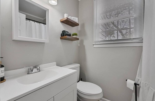 Terry Sanford House | Casita Flor Haymount Ft Liberty Downtown