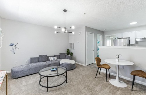 Westover Apartment | CB 3516-202 Modern Fayetteville Charm