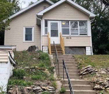 Aksarben - Elmwood Park House | Cedar Street Retreat - Heart of Aksarben!