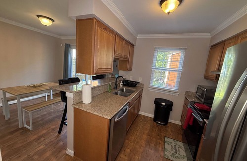 Greenbrier East House | Central Chesapeake Stay Near Mall, Trails & parks