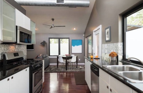 Rosewood House | Central East Austin Boutique Large Groups (1 of 2 homes - Casa Moderna 2)
