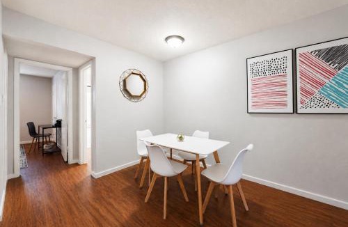 Cherrywood Apartment | Central Quaint 1BR King Suites Close to UT, Moody Center, & DT