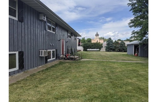 Pierre House | Centrally Located on Pawnee Apartment #2